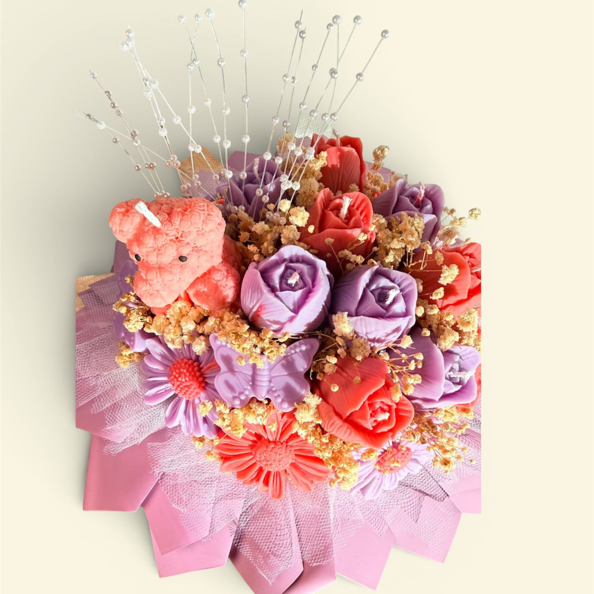 Bouquet fantasia violeta: Oso y mariposas