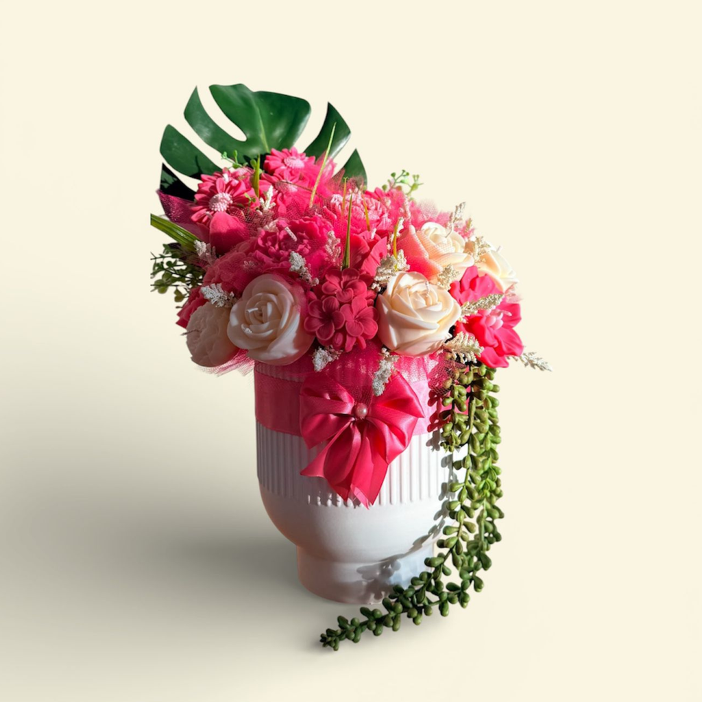 Bouquet Tropical Romance: Vela artesanal Grande Rosa y blanco