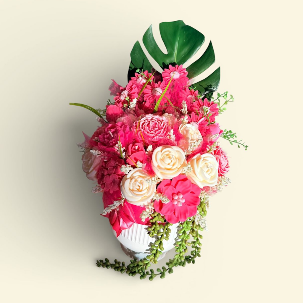 Bouquet Tropical Romance: Vela artesanal Grande Rosa y blanco