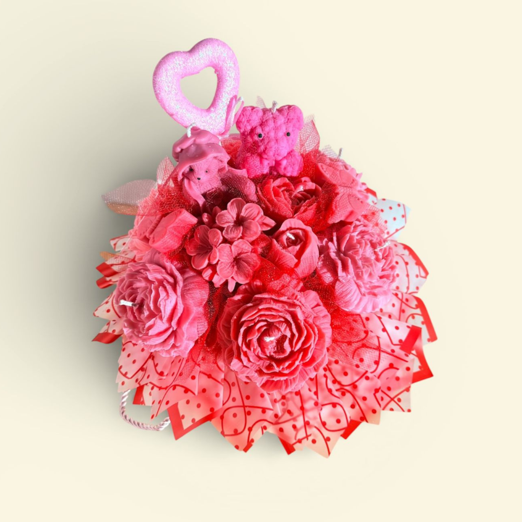 Bouquet Corazon Ardiente: Rojo y Fucsia
