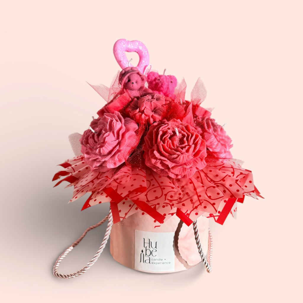 Bouquet Corazon Ardiente: Rojo y Fucsia