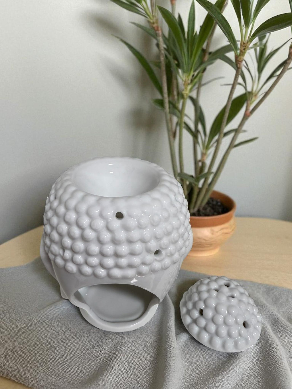 “Buddha Wax Melt Warmer”/ Quemador de cera en forma de Buddha.